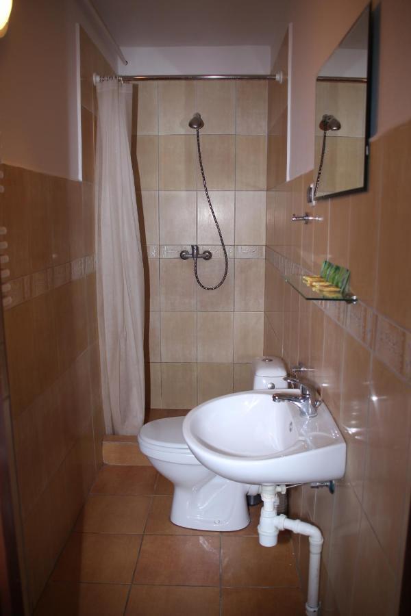 Zajazd Pod Kominkiem - Brzoza Kolo Torunia Ngoại thất bức ảnh